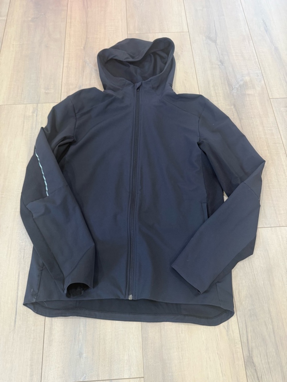 Lululemon Warp Light Packable Jacket,